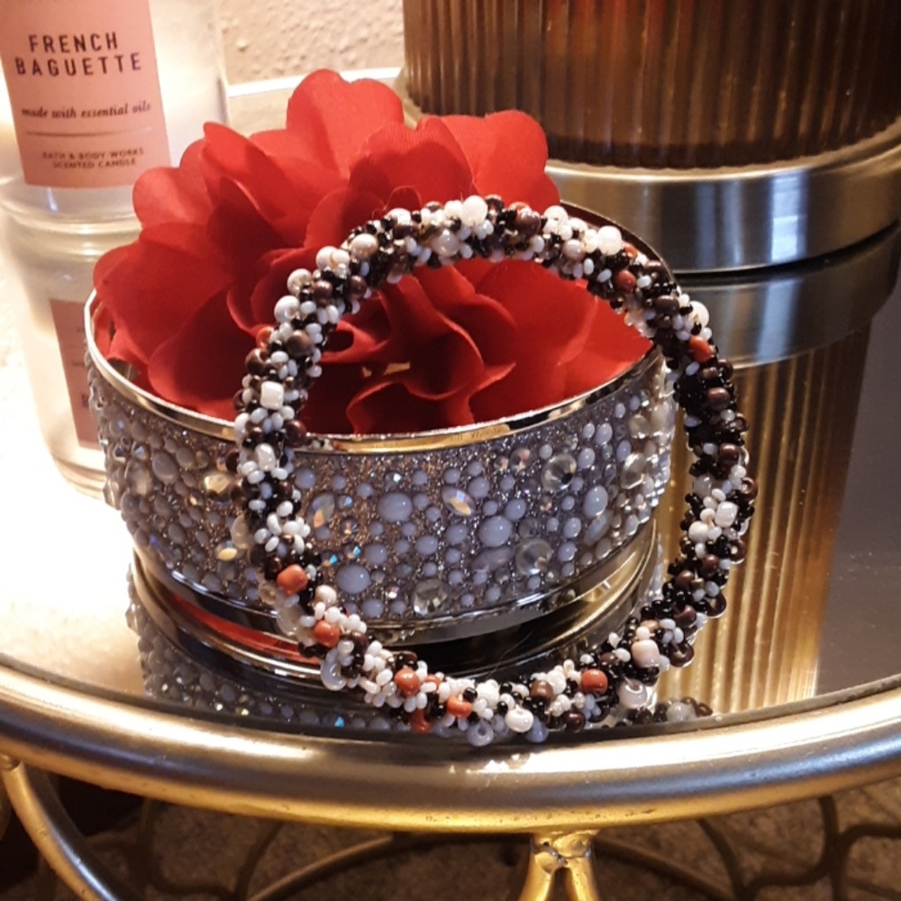 NWOT HANDMADE BRACELET